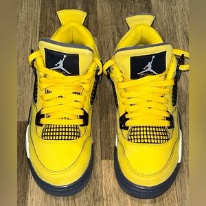 Jordan 4 Retro Tour Yellow Lightning